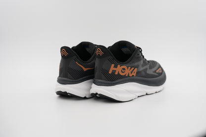 Hoka Clifton 9 Black Gold