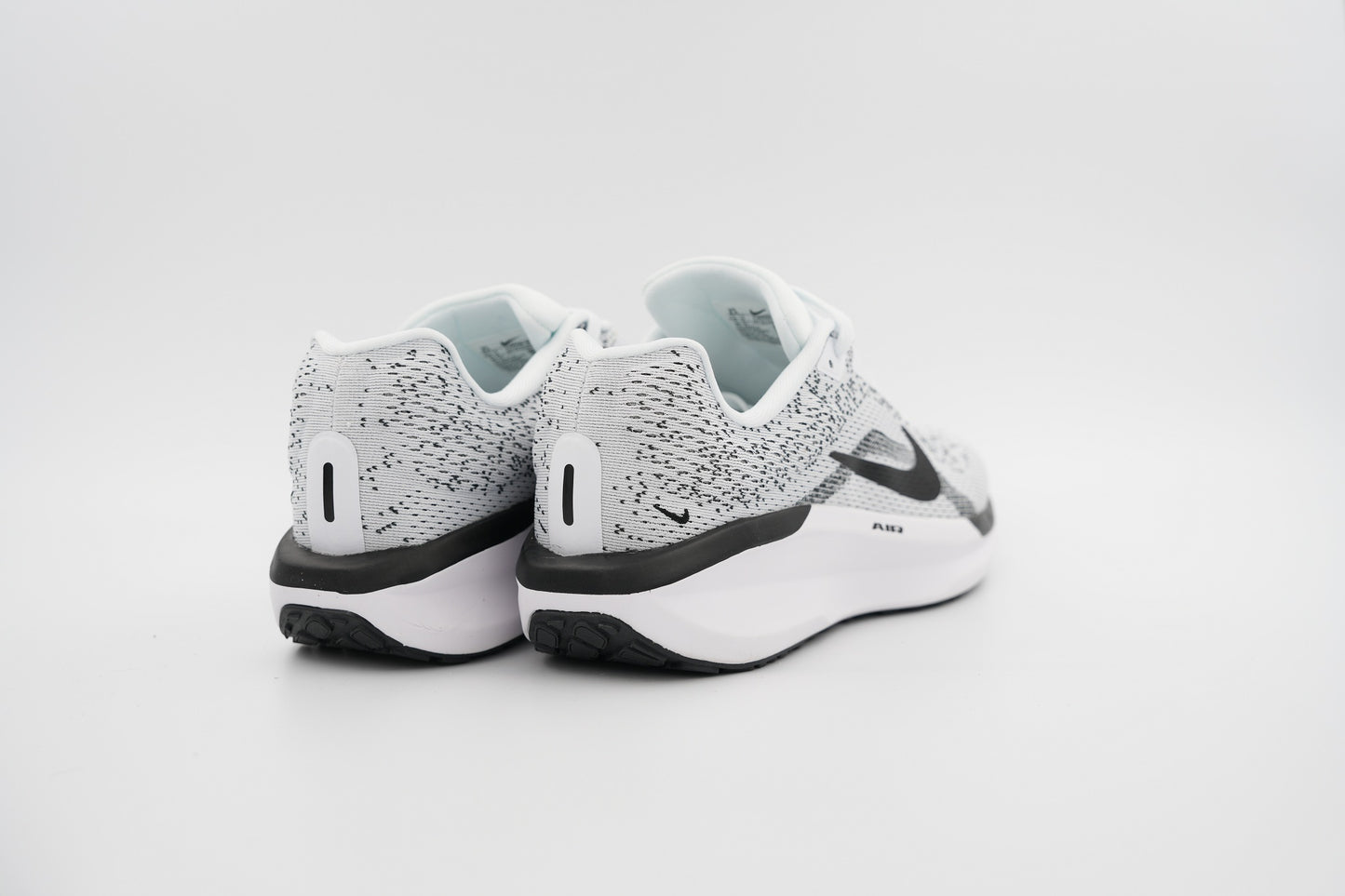 ‫Nike air winflo 11 White