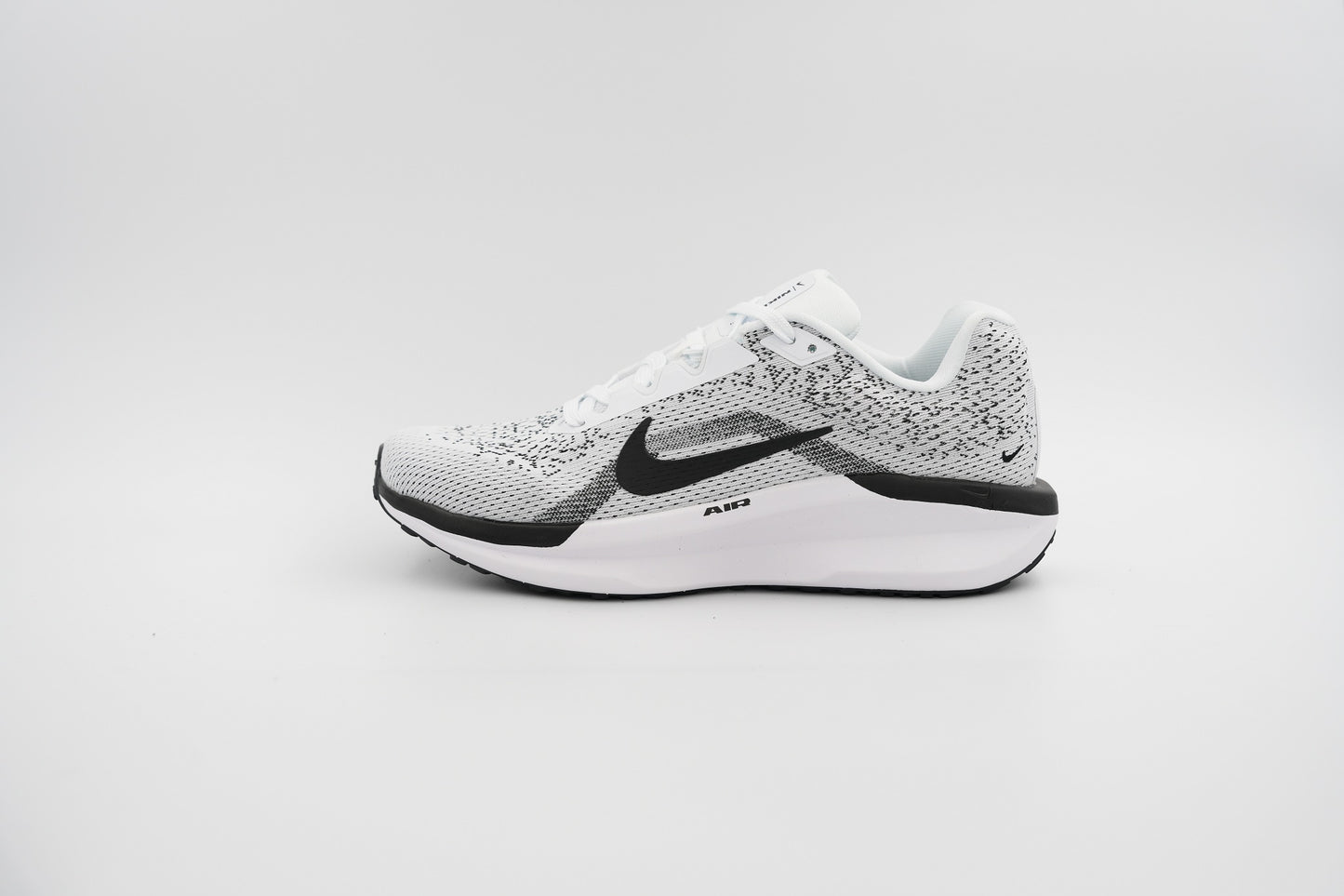 ‫Nike air winflo 11 White