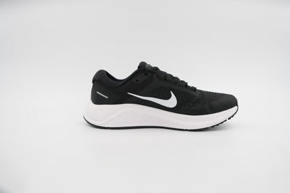 Nike zoom structure 24 Black/White