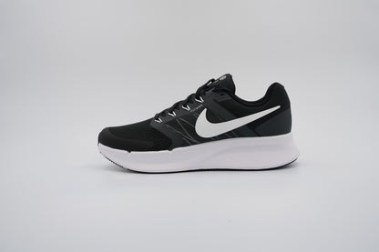 Nike Run Swift Black White